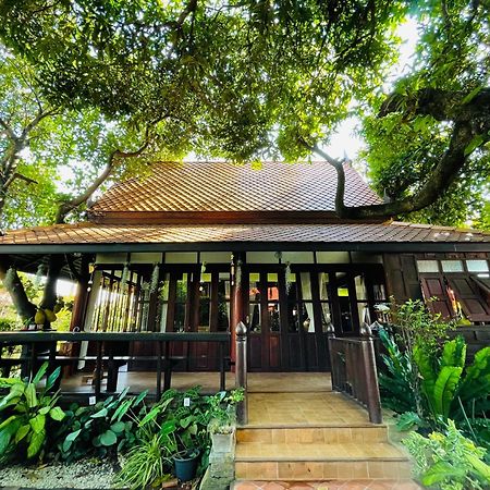 Baan Lhang Wangh บ้านหลังวัง Phitsanulok Extérieur photo