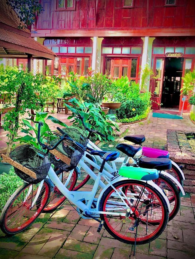 Baan Lhang Wangh บ้านหลังวัง Phitsanulok Extérieur photo